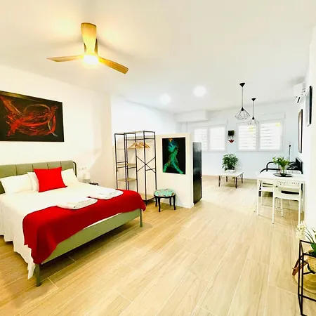 Apartment Completo Y En Malaga